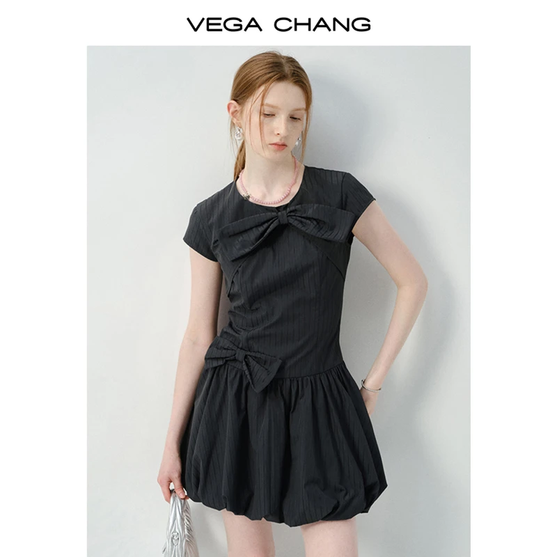 VEGA CHANG黑色连衣裙女2025新款夏季立体蝴蝶结短袖灯笼裙0432