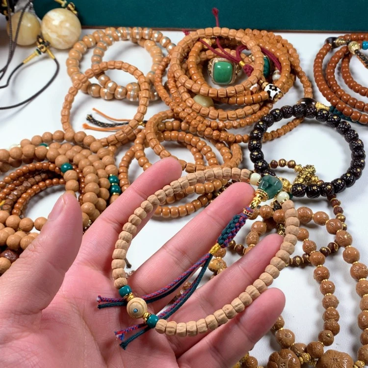 【闪购商品】吊坠柏香籽/百香籽。。。。。。。。。。。。