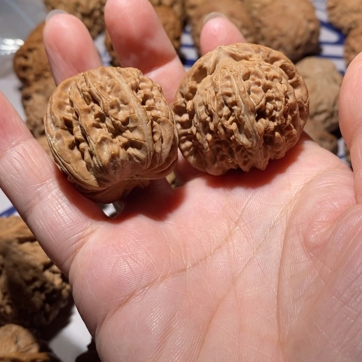 把件文玩核桃?三角白