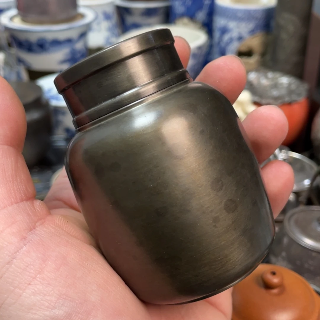 核桃两个球核桃两个球茶叶罐