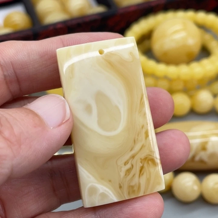 裸石琥珀未镶嵌蜜蜡