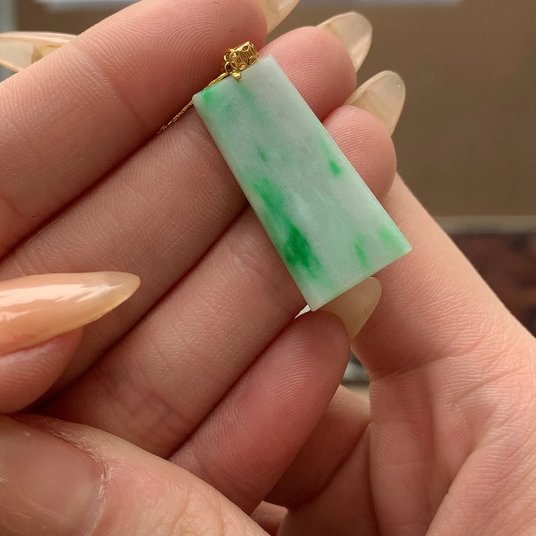 翡翠吊坠(不含链)18K金镶嵌