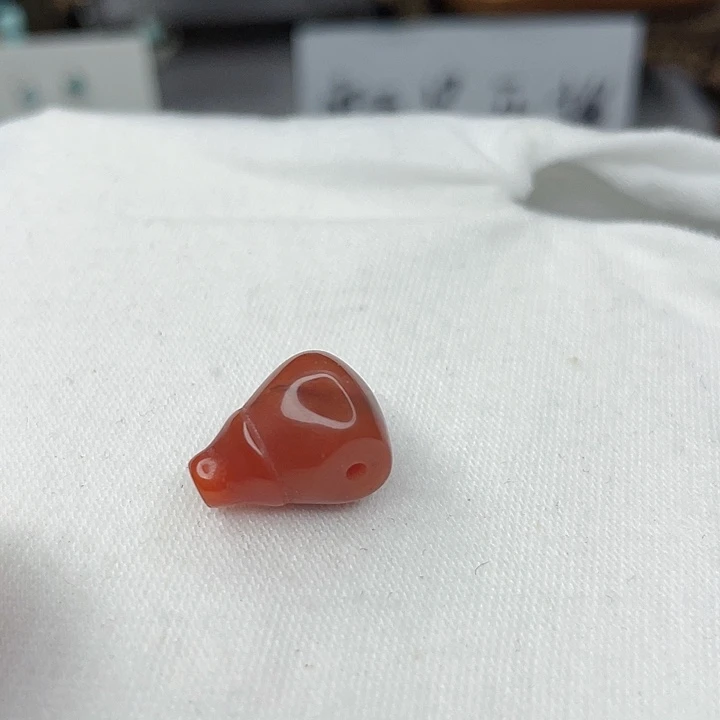 南红玛瑙未镶嵌珠宝奇石