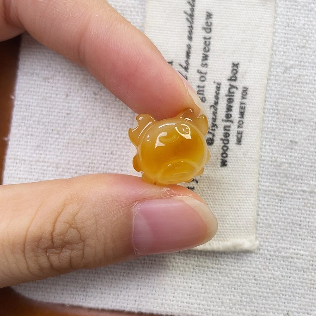 未镶嵌琥珀珠宝奇石小螃蟹