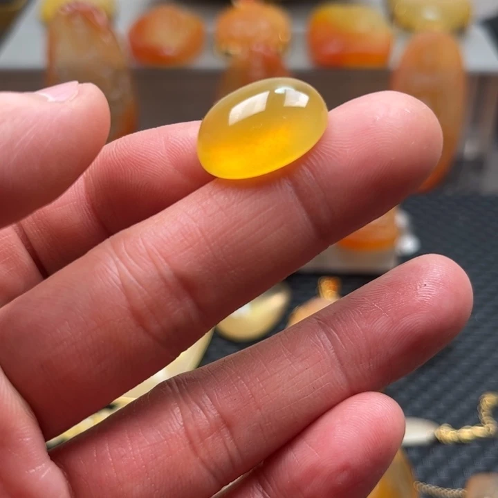 石英质玉颈饰未镶嵌无**光