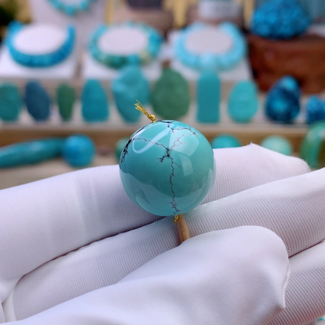 绿松石未镶嵌挂件