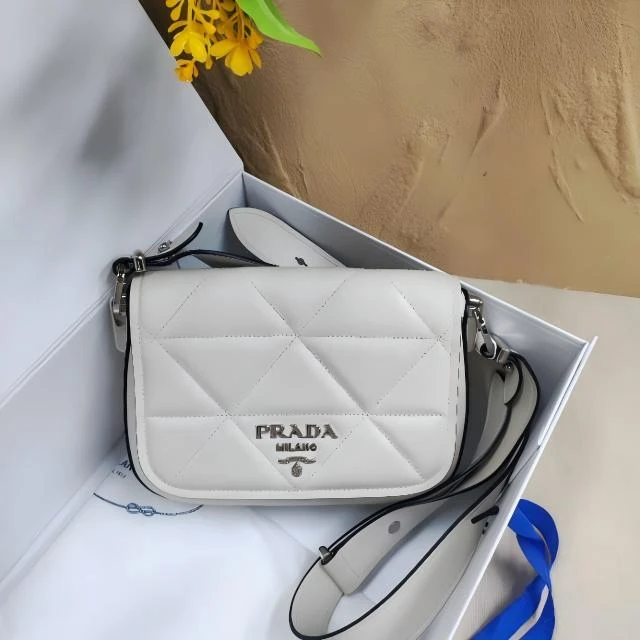 99新 Prada/普拉达 /夏vv0926/单肩包/76571