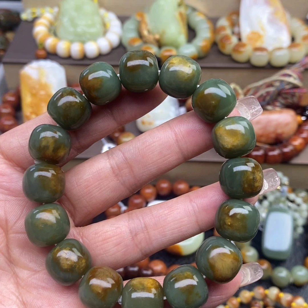 透闪石质玉未镶嵌手串