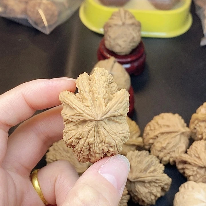 烁***云文玩核桃吊坠瑕疵单只不退不换