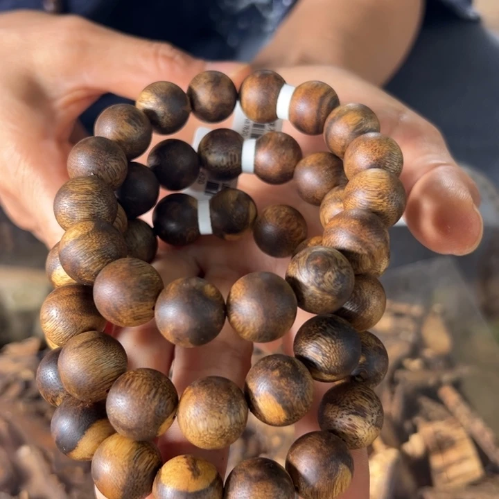 沉香手串虎斑棋15克卡14多样性发1条