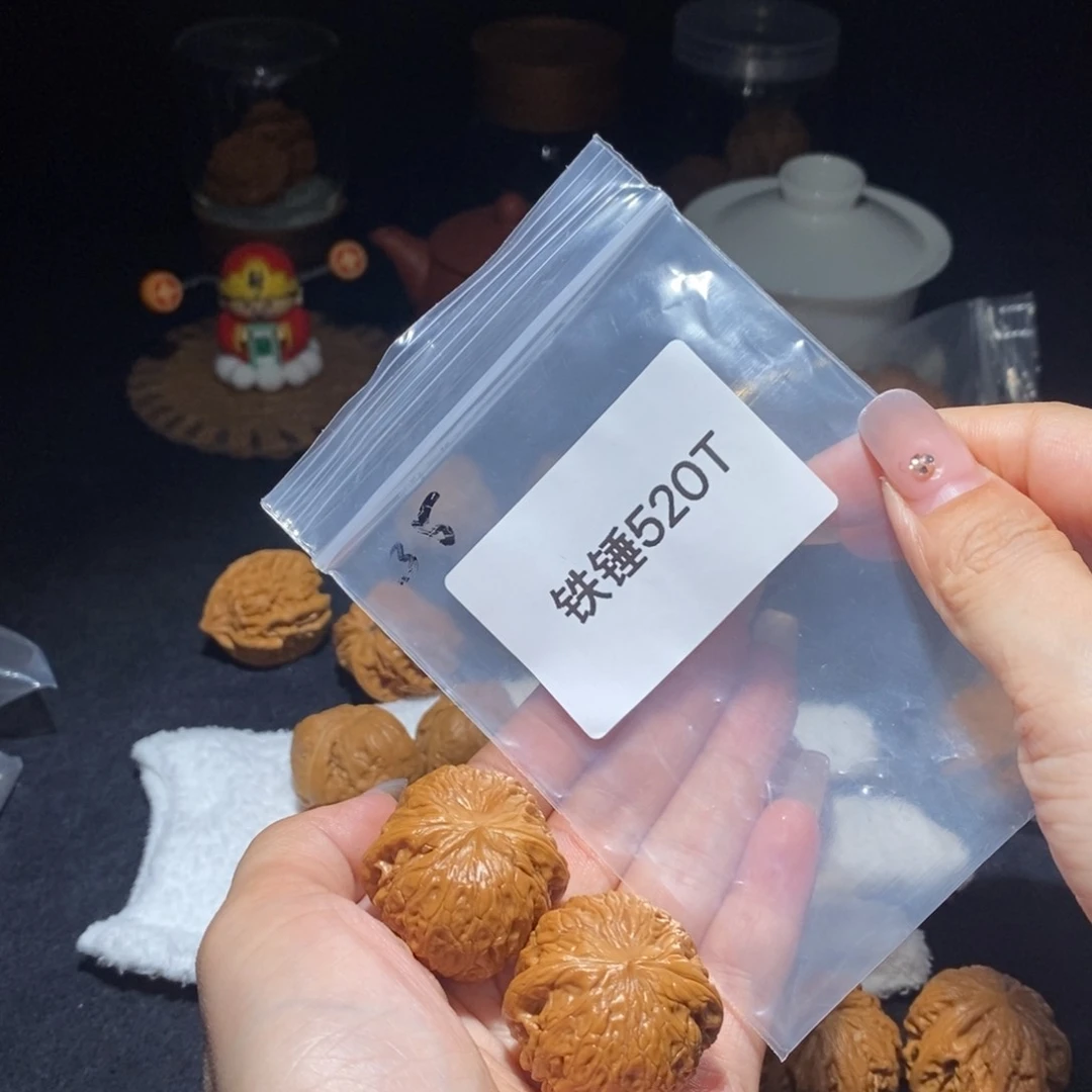 文玩核桃吊坠铁锤妹妹35