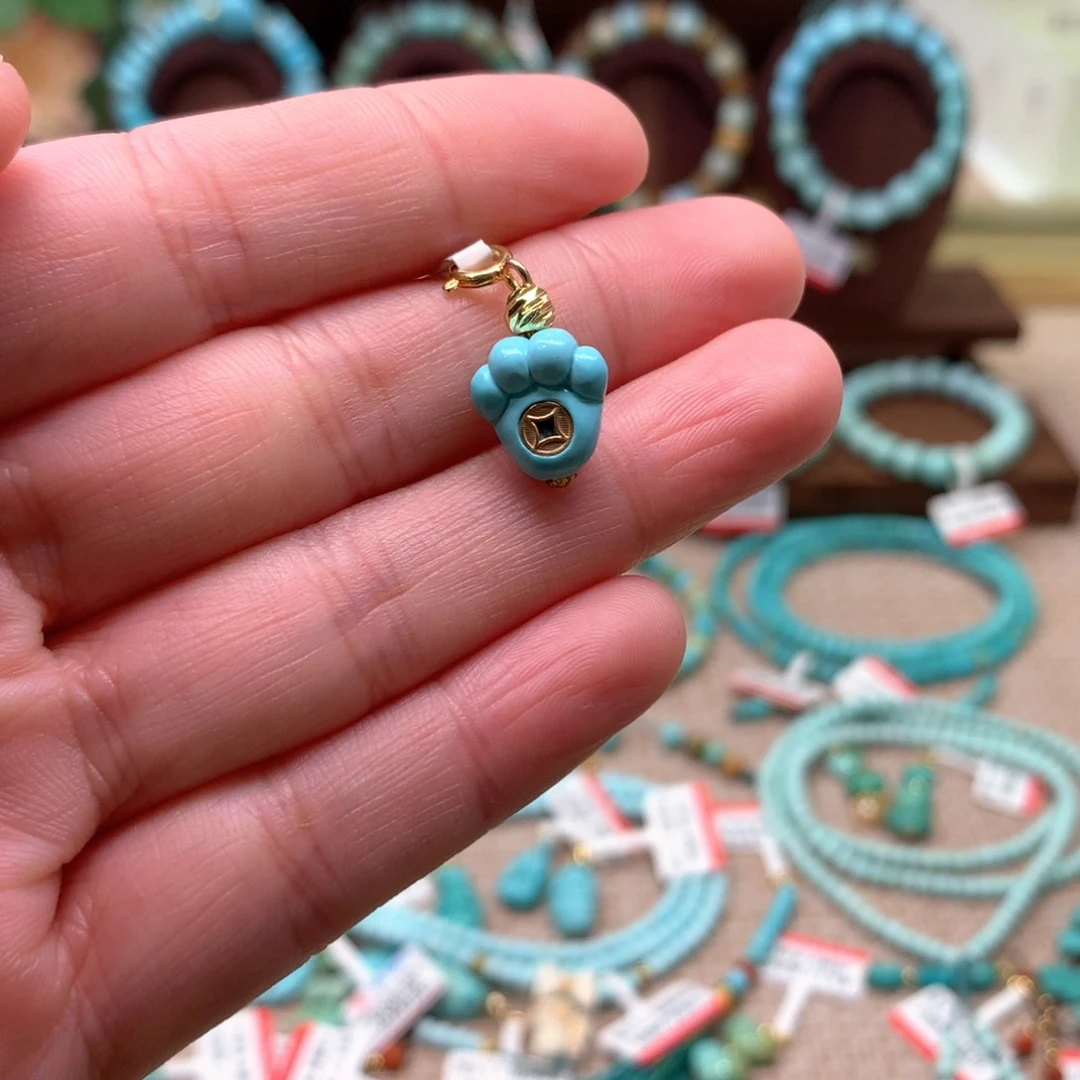 绿松石配饰未镶嵌