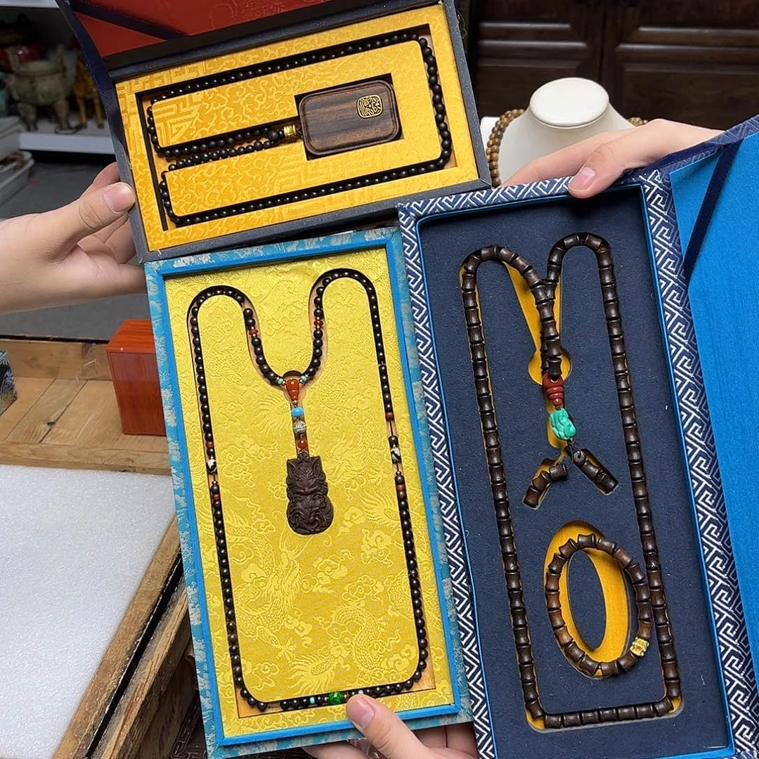 大叶紫檀（黑酸枝木类）