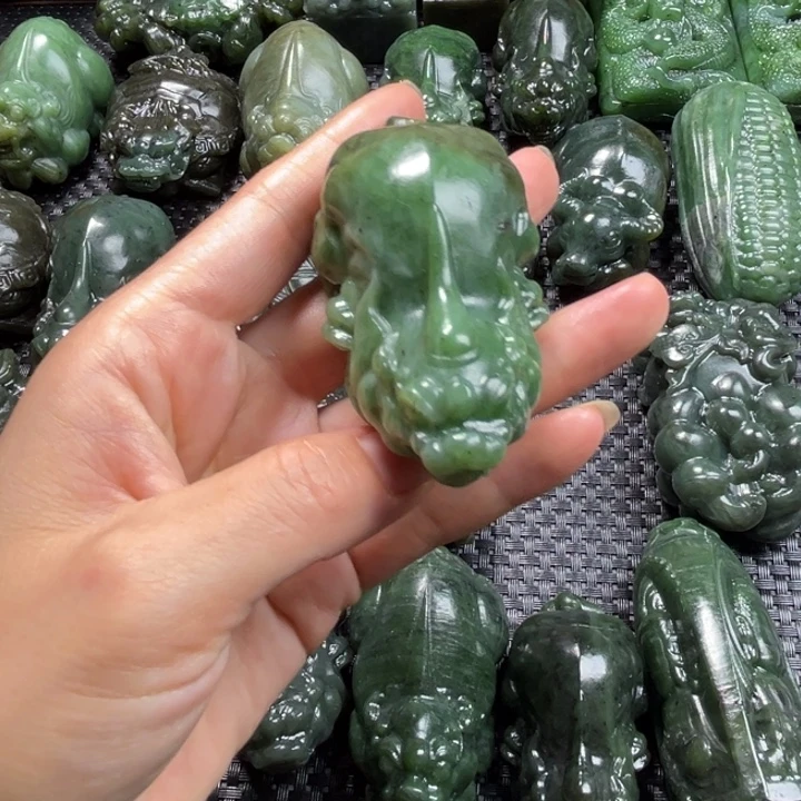 未镶嵌和田玉把件