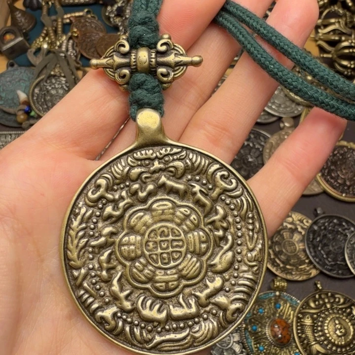 藏传文玩九宫如图