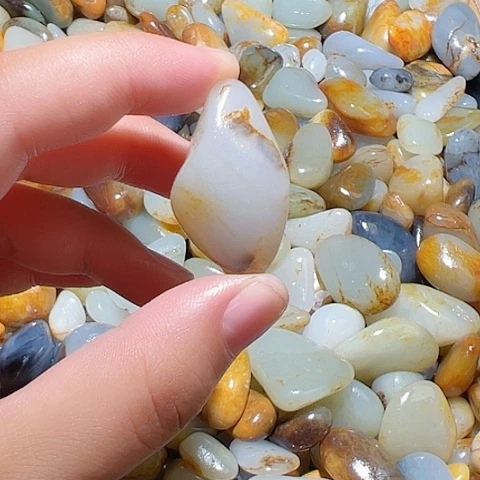 和田玉（糖玉）未镶嵌颈饰12.5克