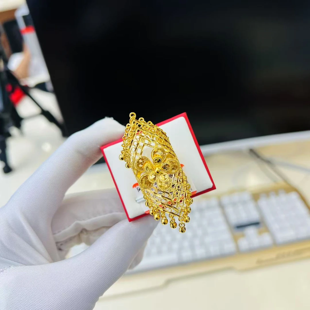 合金戒指  戒指气质轻奢金色