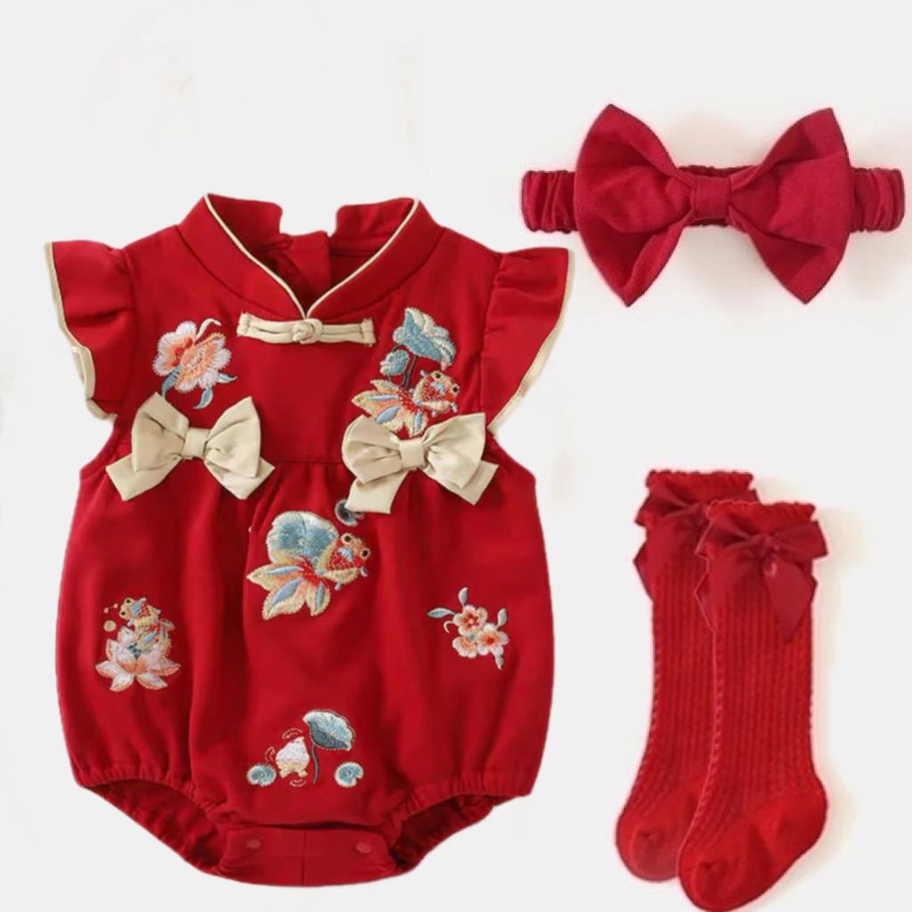 新款 2025夏季包屁衣国风女宝宝爬服薄款婴儿衣服满月百天礼服