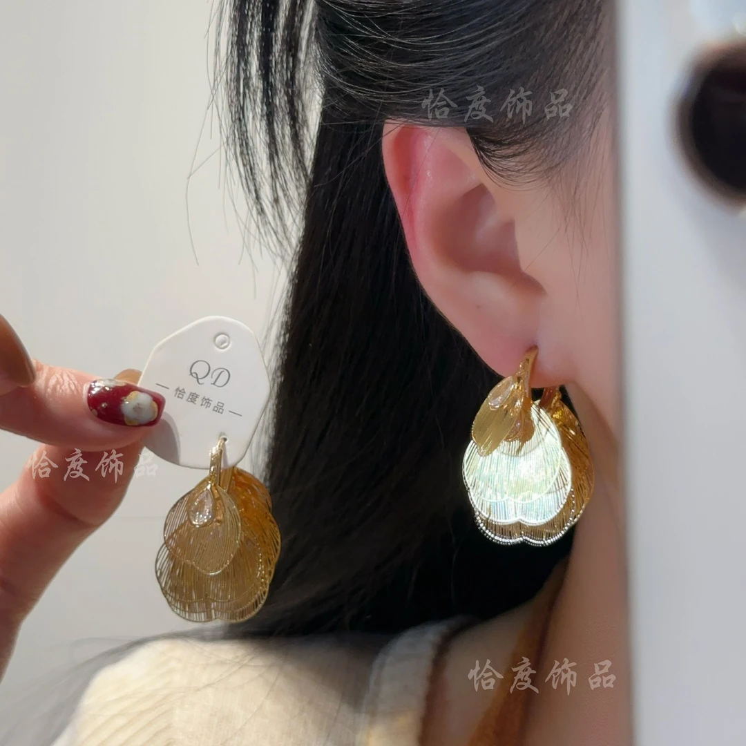 【恰度】法式金色镂空碟翼流苏耳扣