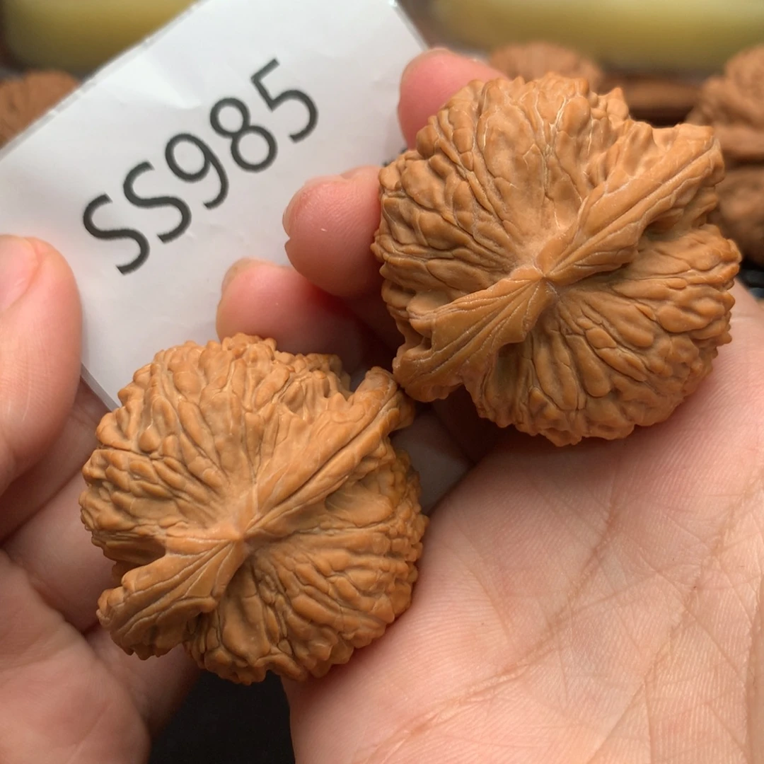 把件文玩核桃白狮子43