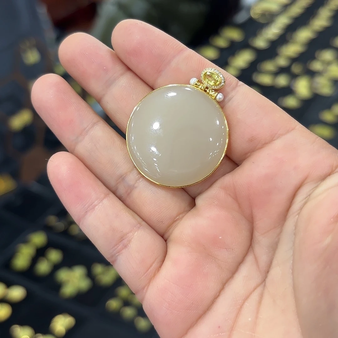 和田玉和田玉多样性发货拍一发一未镶嵌