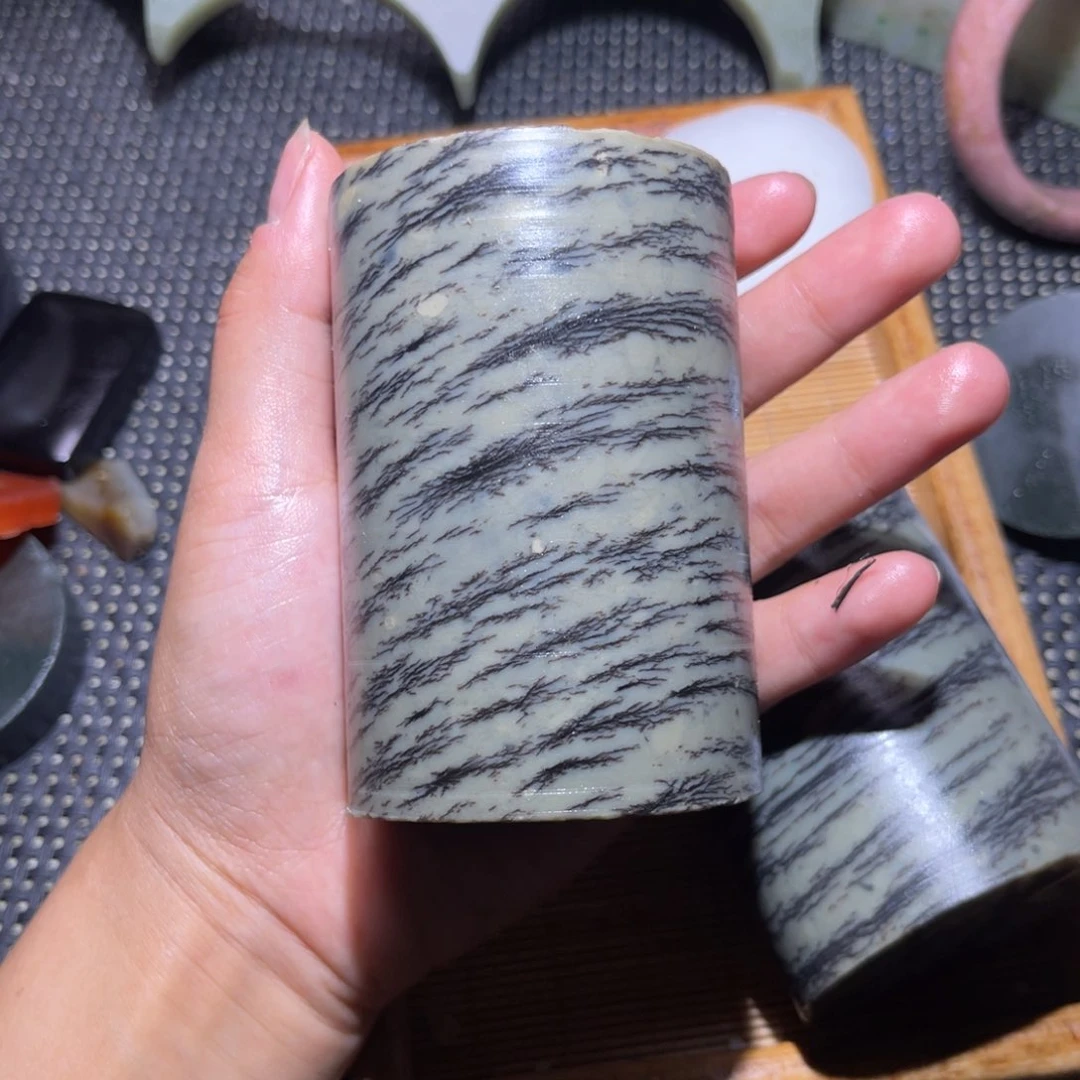 未镶嵌和田玉（子料）挂件