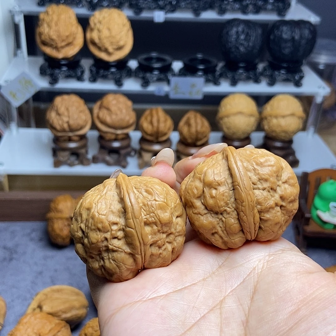 ****體把件文玩核桃3…………香炉