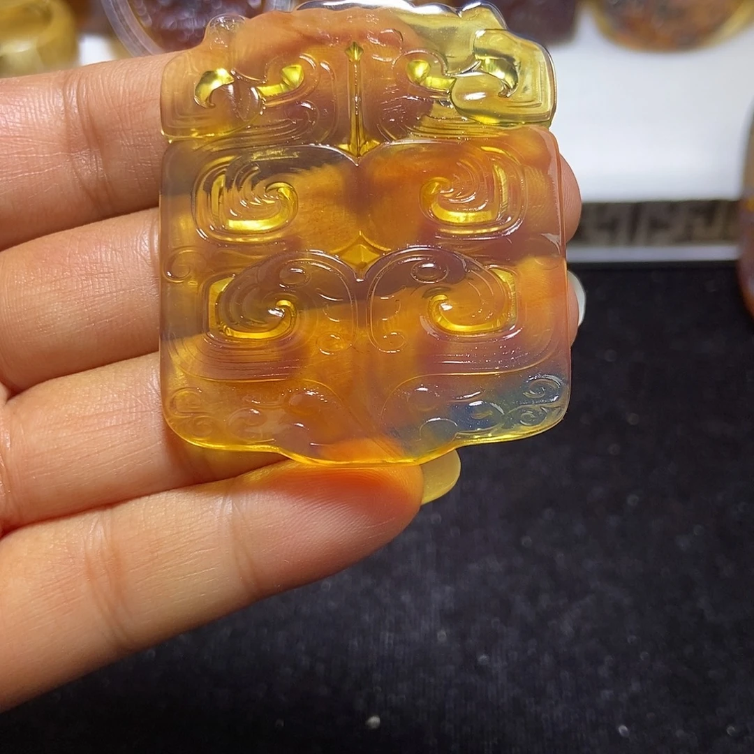 琥珀颈饰未镶嵌缅甸天然琥珀吊坠