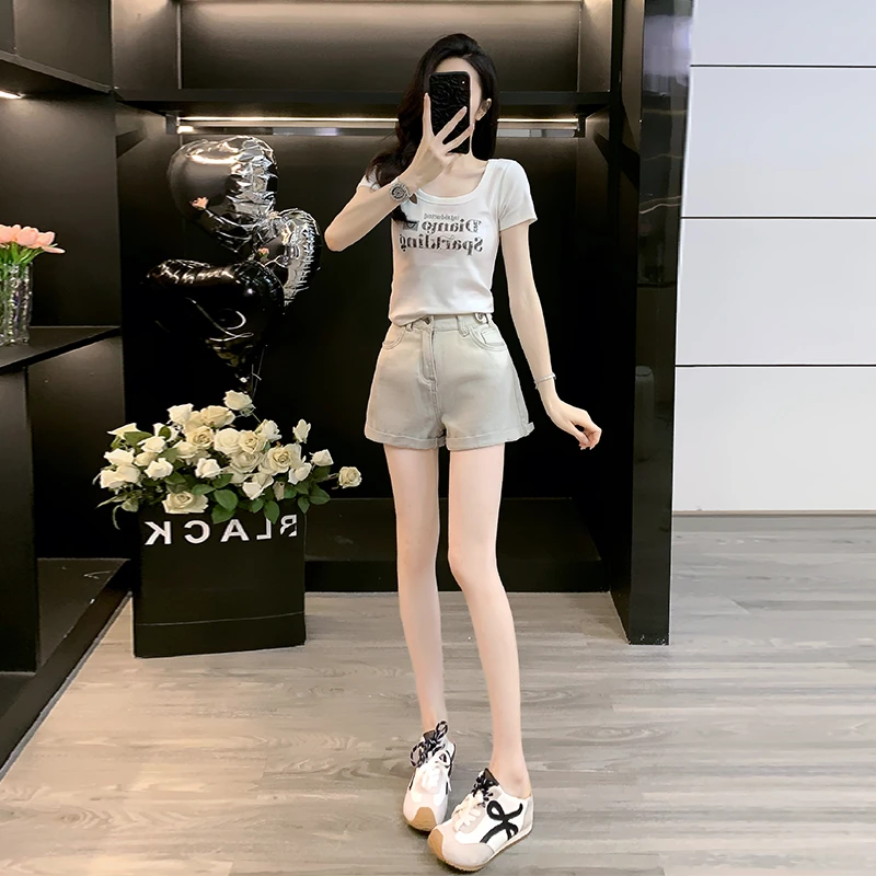 白色短袖T恤女夏季甜辣妹短款小个子正肩上衣牛仔短裤卷边a字热裤