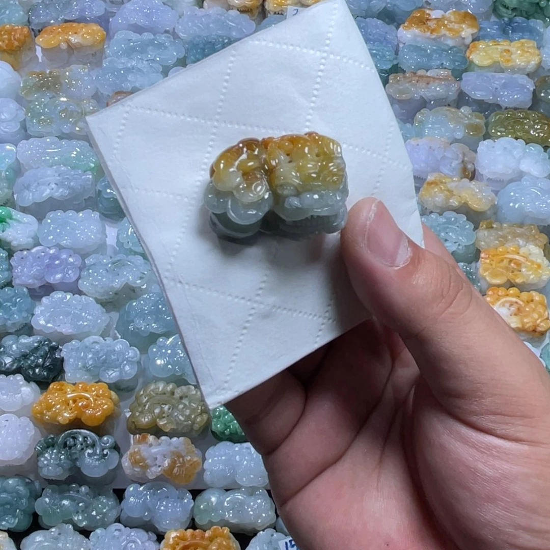 翡翠未镶嵌颈饰天然