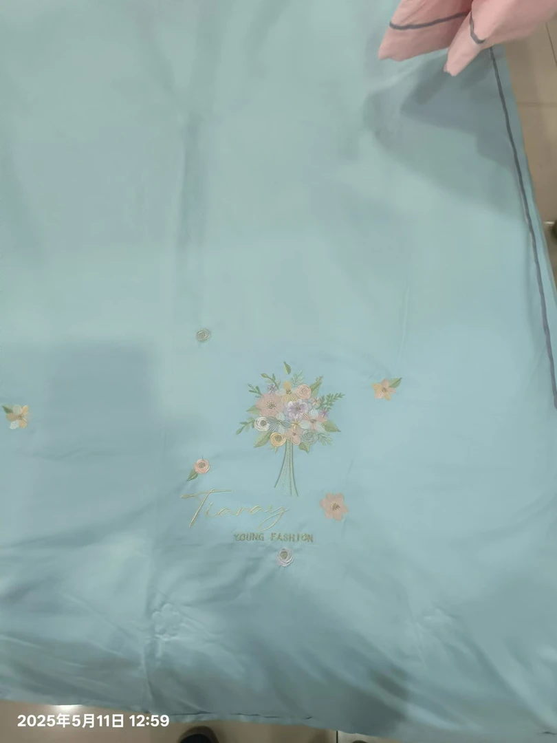 爱的花季夏凉被150*200瑕疵