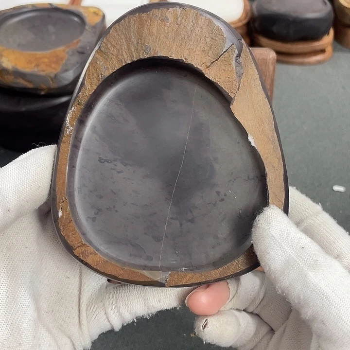 广东肇庆原石端砚