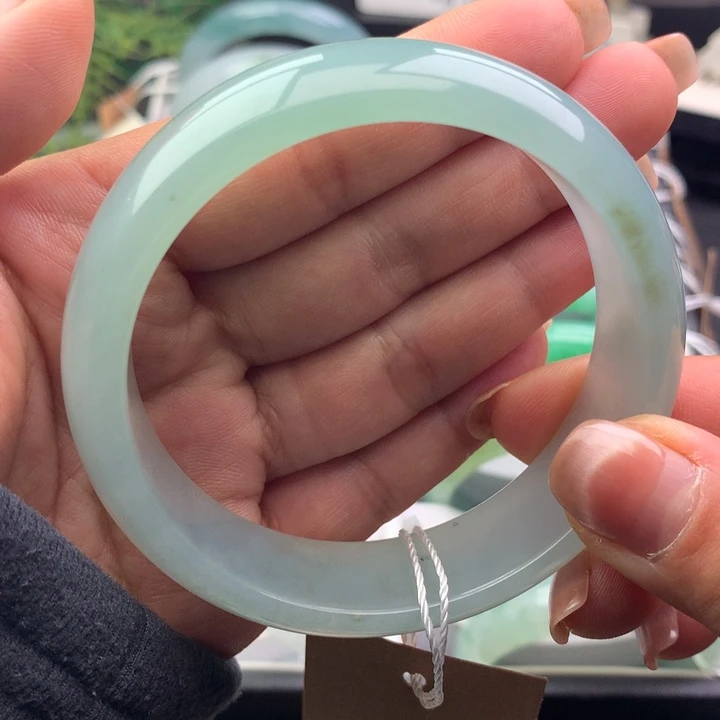 翡翠未镶嵌手镯天然翡翠手镯