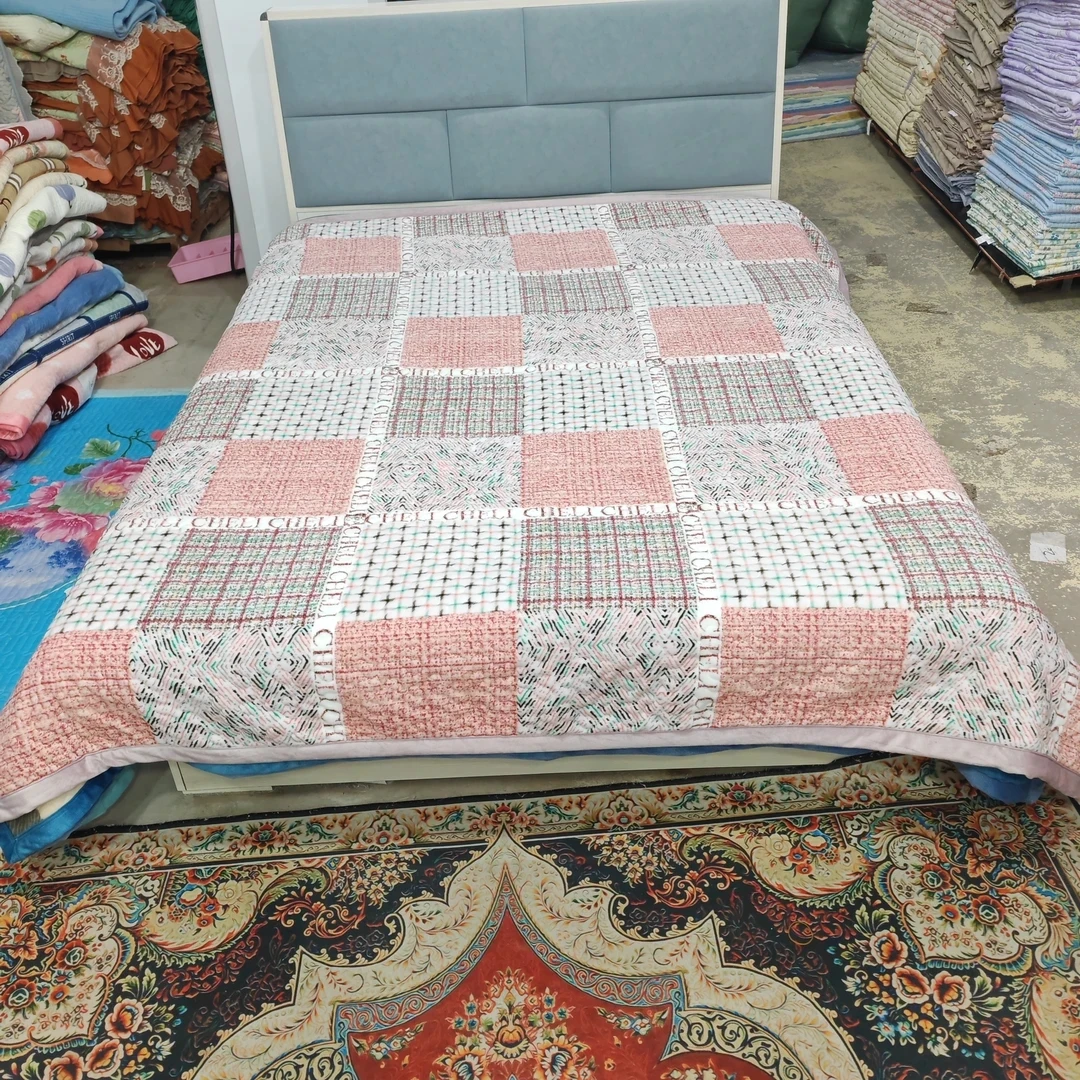 牛奶绒床盖《巴黎之约》2米*2.3米