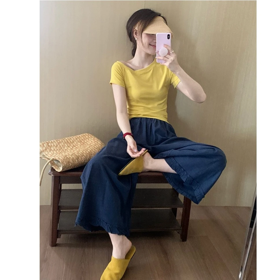2025超火大方得体穿搭夏日韩系黄色斜领短袖T恤阔腿裤子两件套女