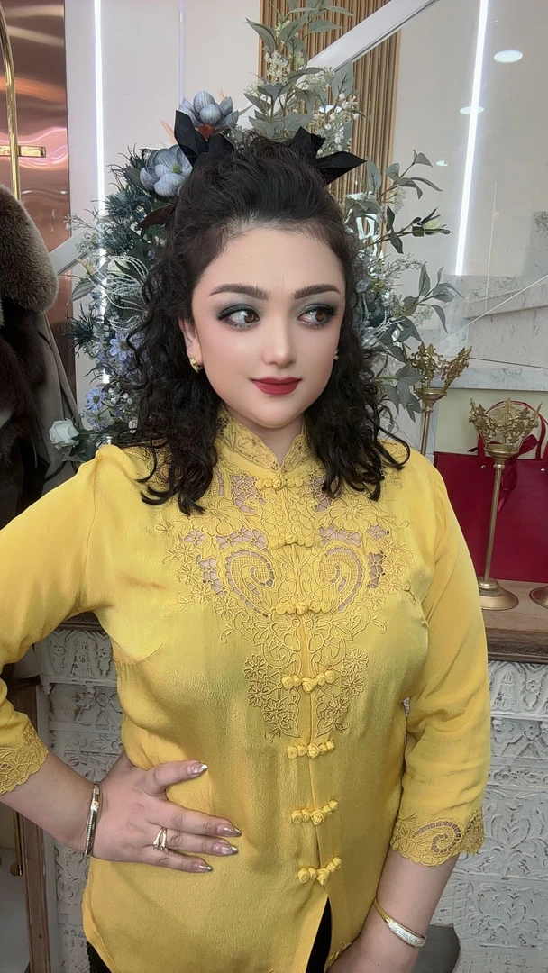 《黄色中袖سىرىق گاچا يەڭ 》时尚气质桑蚕丝衬衫，控刺绣衬衫女长袖