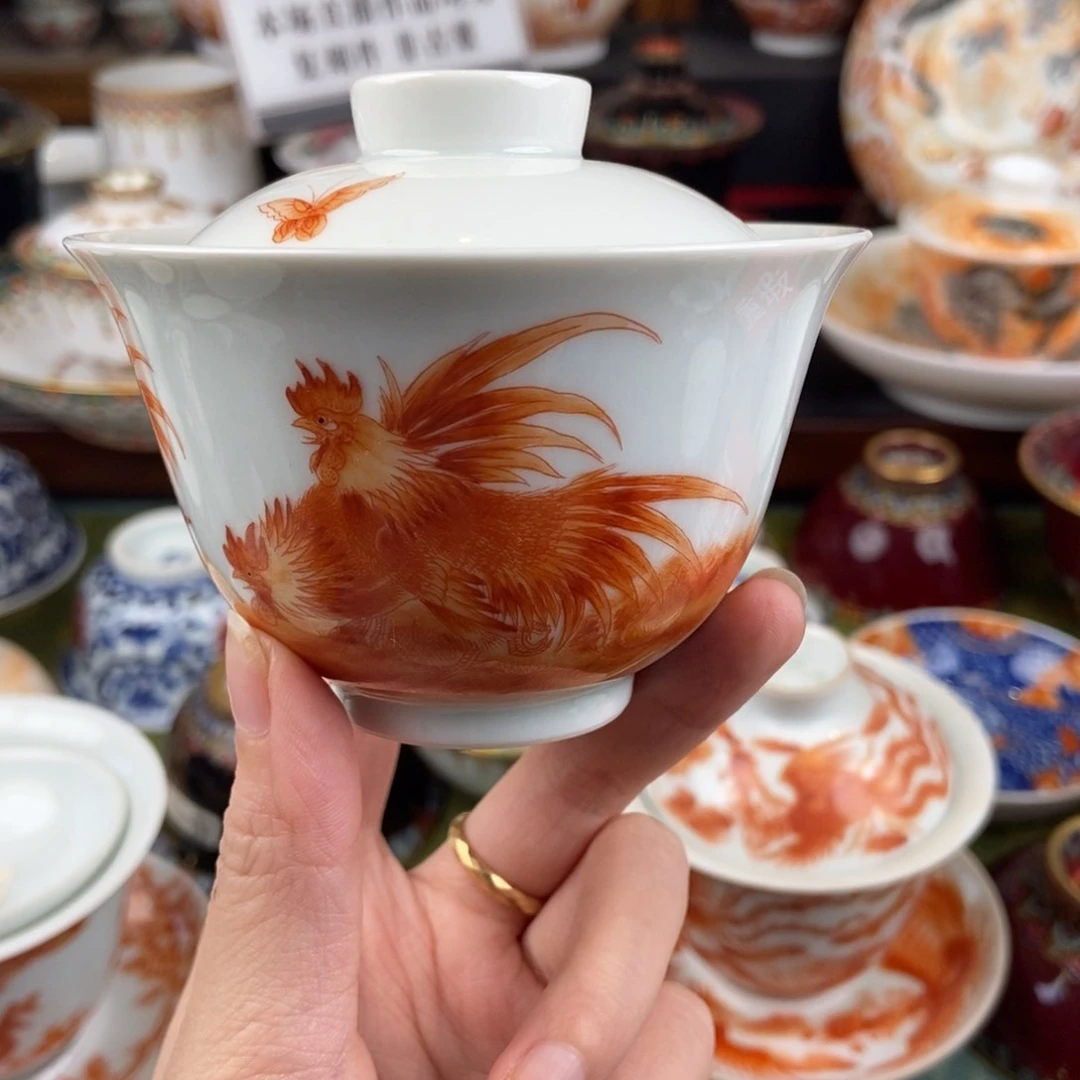 陶瓷的设计师是一个