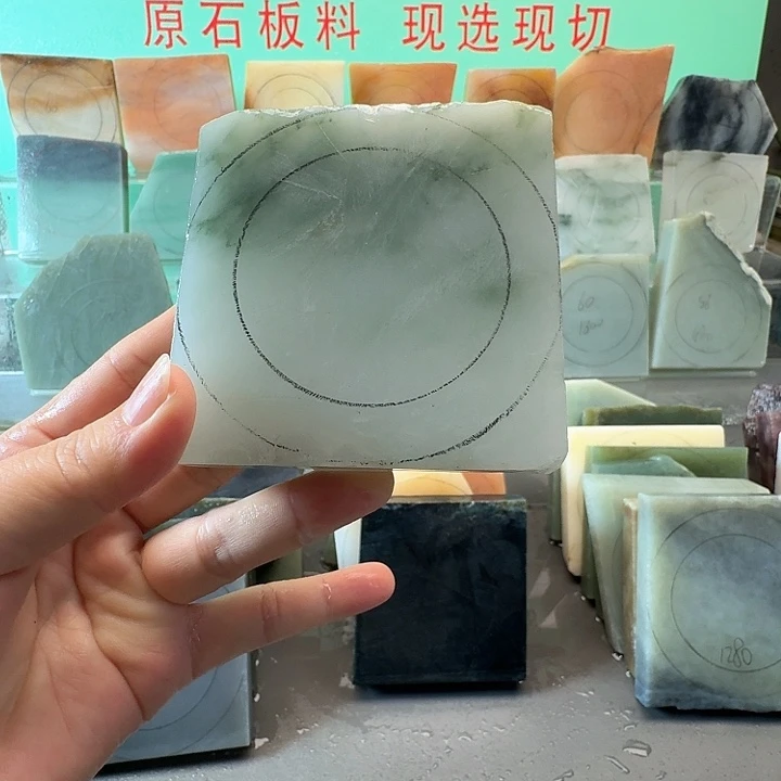 定制石英质玉（天山翠）手镯定制