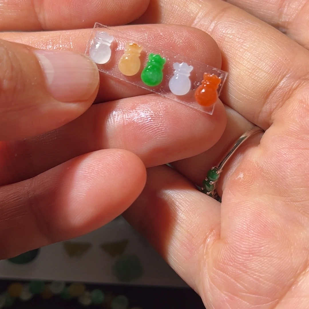 定制翡翠未镶嵌钱袋