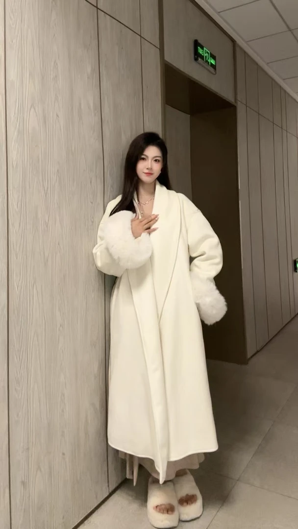 珩绣2025年秋冬韩系女款高品质毛呢大衣外套长款 24088羽绒款