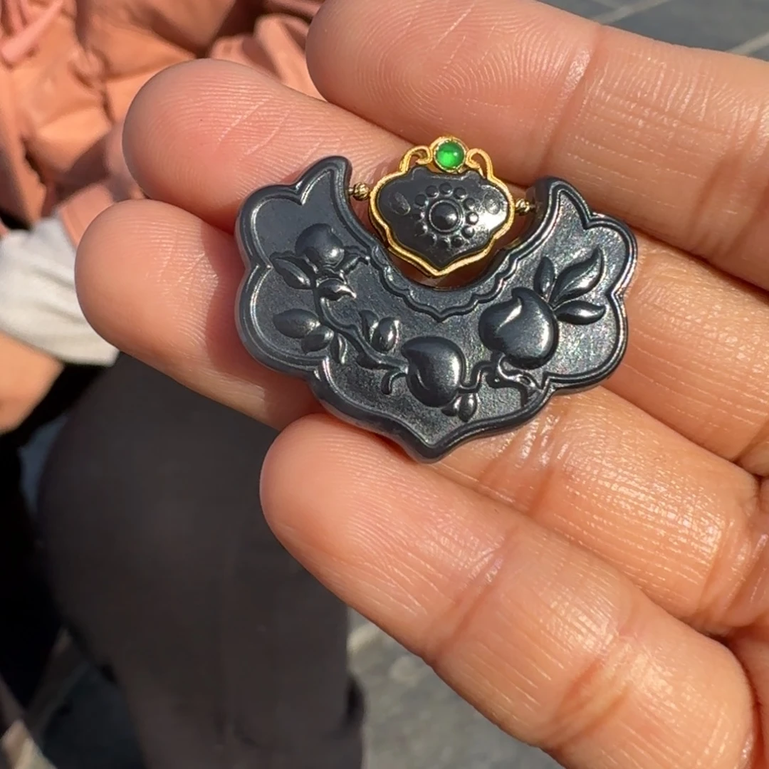 和田玉颈饰18K金镶嵌烟紫锁TZ多样性拍一发一