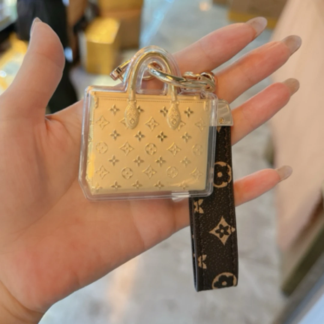 深圳水贝钥匙扣车挂手机链挂饰520送女友礼物