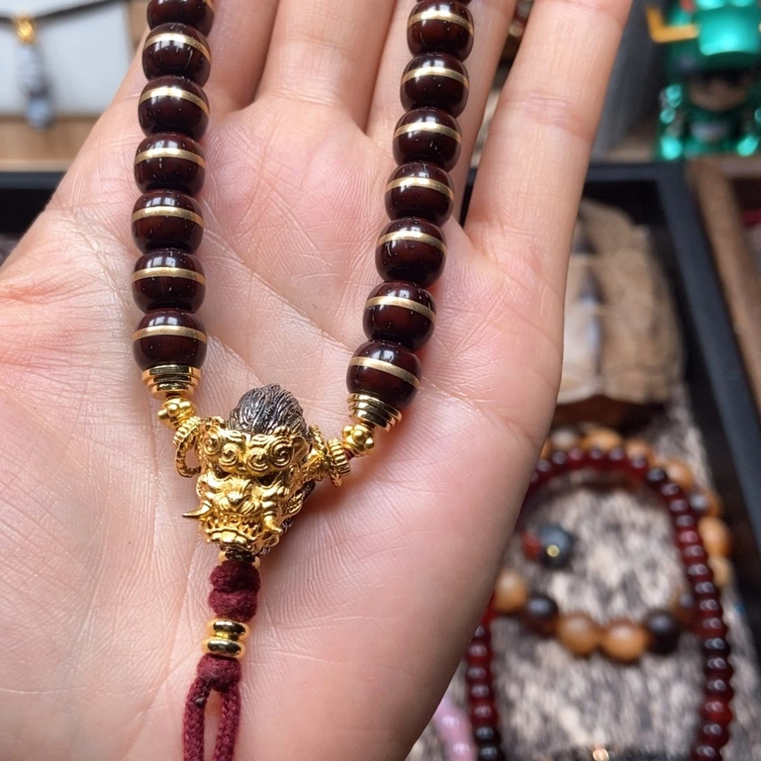 紫金鼠手串梦*紫金鼠手持手串