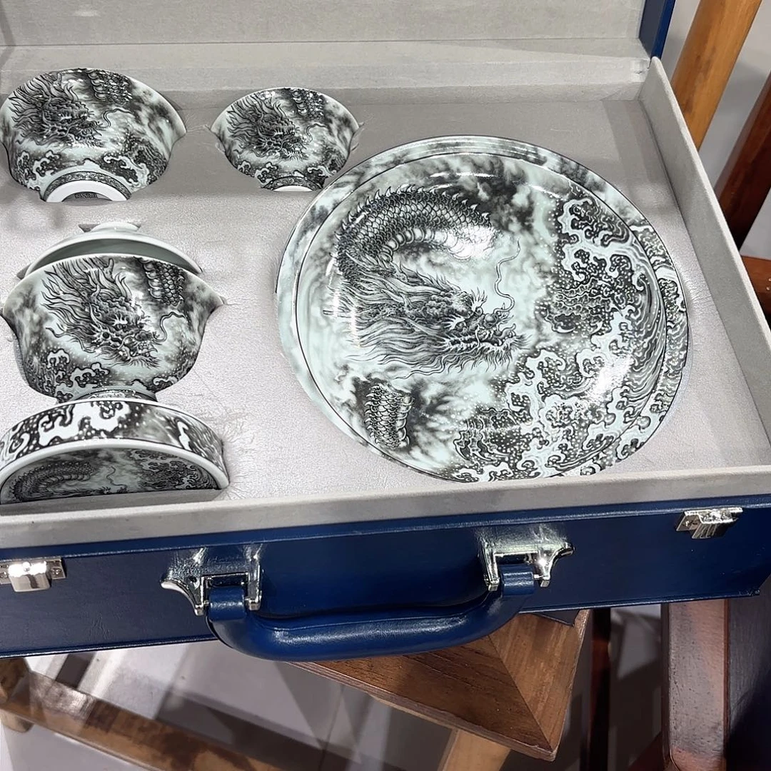 瓷片景德镇陶瓷学院副院长