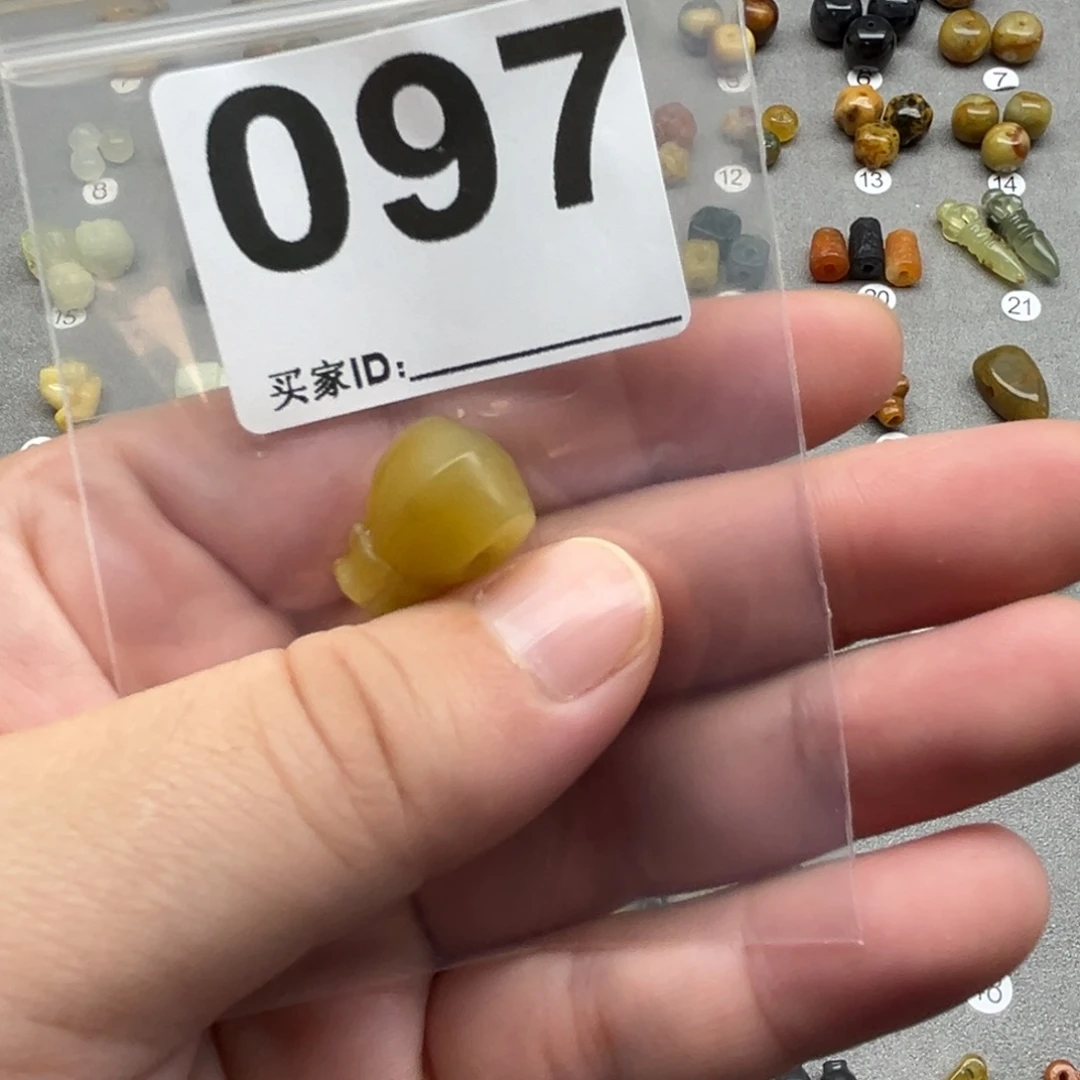 禄***沧蛇纹石玉未镶嵌配珠