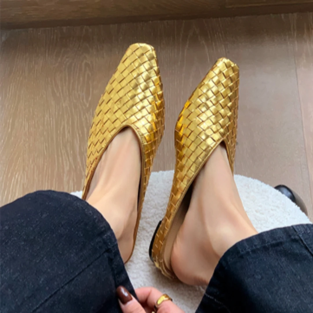 阿丽塔女鞋~3.5cm新款老钱风包头编织日常百搭坡跟包头拖平跟拖