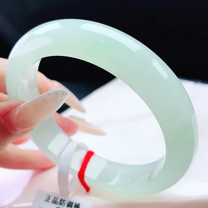 翡翠未镶嵌手镯56圈