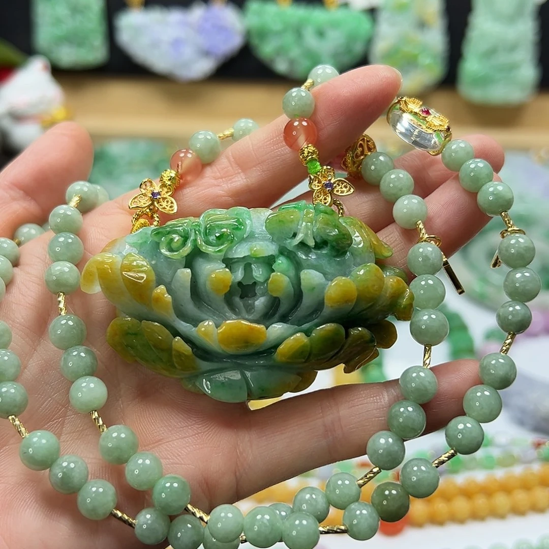 翡翠未镶嵌颈饰吊坠