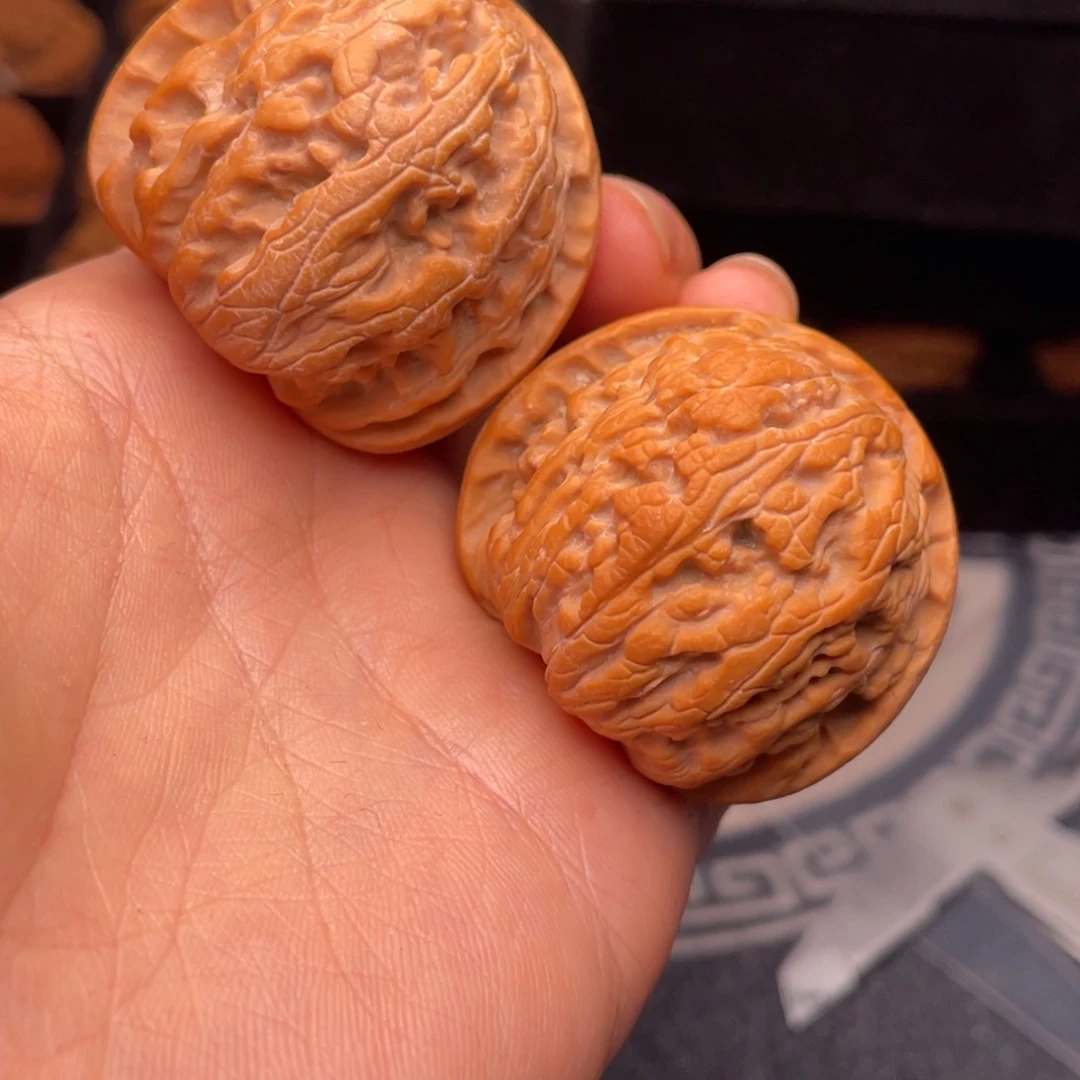 文玩核桃吊坠秦岭核桃66