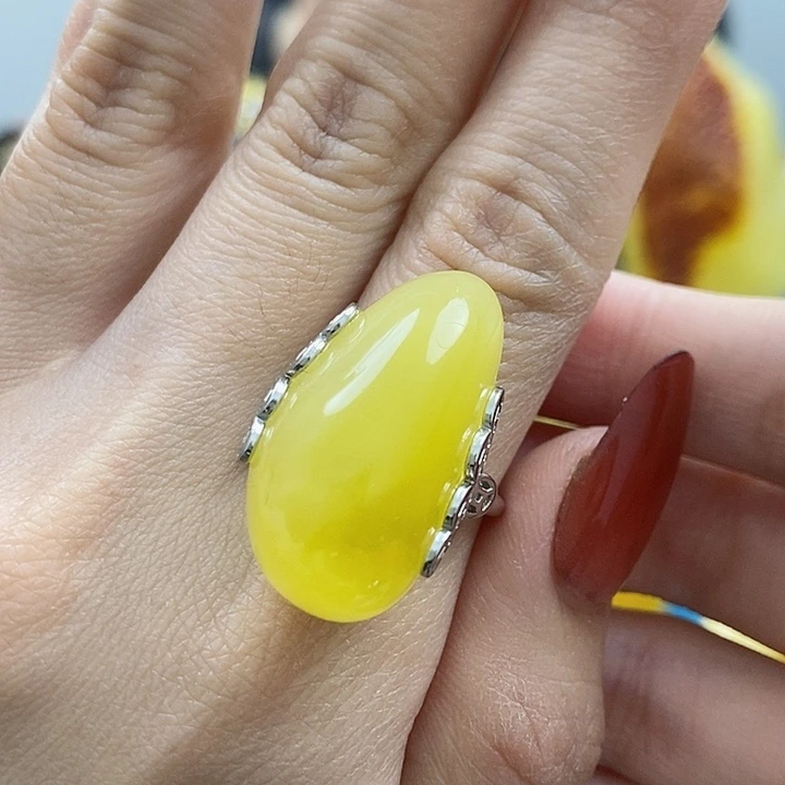 琥珀戒指银S925镶嵌戒指